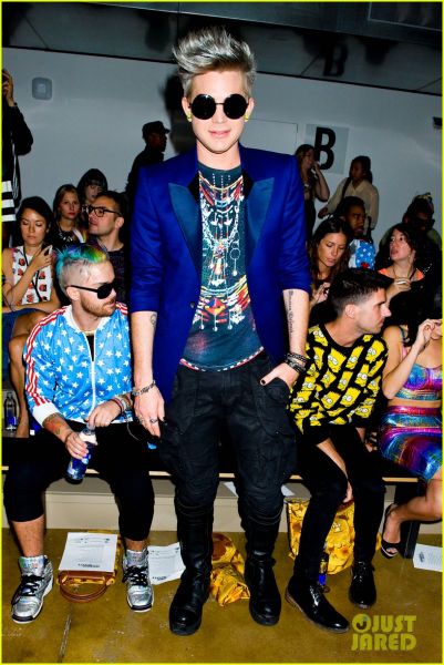 adam-lambert-ryan-lochte-jeremy-scott-show-01.jpg