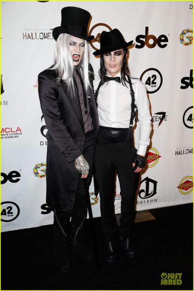 adam-lambert-sauli-koskinen-glampires-for-halloween-charity-event-01.jpg