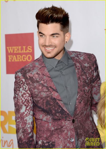 adam-lambert-trevorlive-la-2013-14.jpg