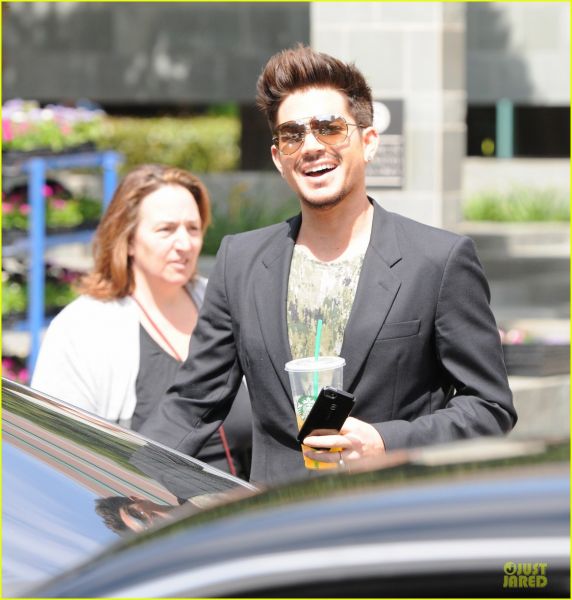 adam-lambert-tune-into-fashion-police-tonight-03.jpg