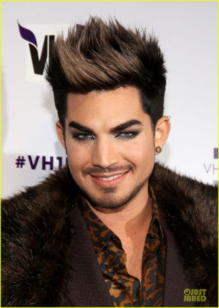 adam-lambert-vh1-divas-host-08.jpg