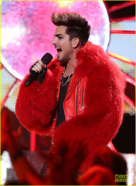 adam-lambert-vh1-divas-performances-watch-now-12.jpg