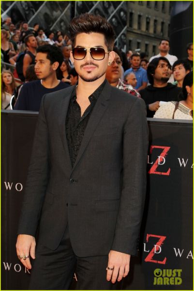 adam-lambert-world-war-z-nyc-premiere-03.JPG