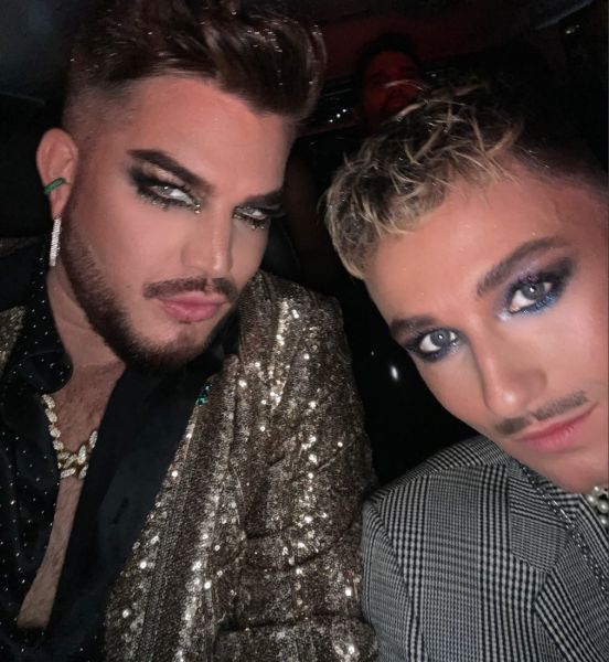 Créditos: Adam Lambert
