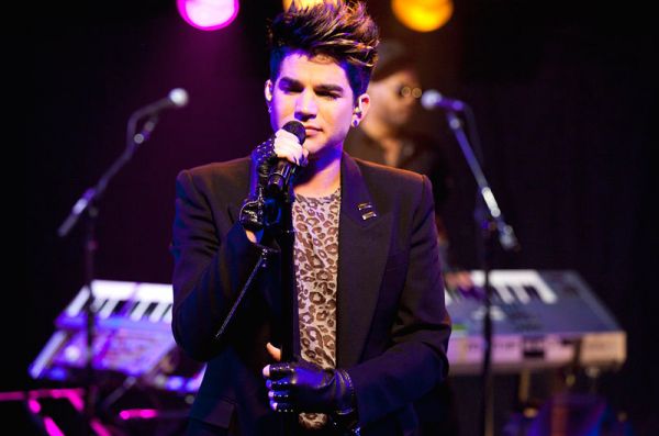 adamlambert80002051712_800x530.jpg