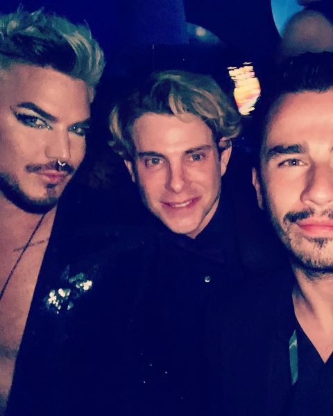 Créditos: Adam Lambert
