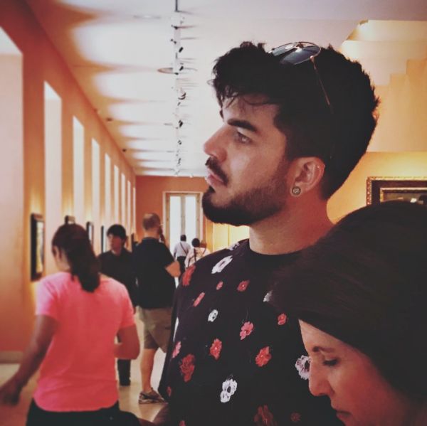 Créditos: Adam Lambert
