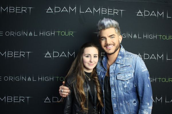 Créditos: Adam Lambert Fans
