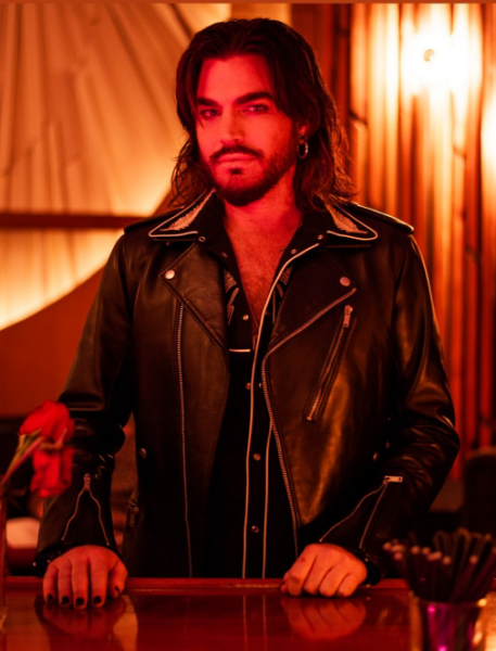 Créditos: Adam Lambert
