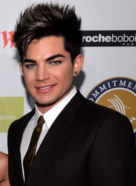 Créditos: Adam Lambert TV
