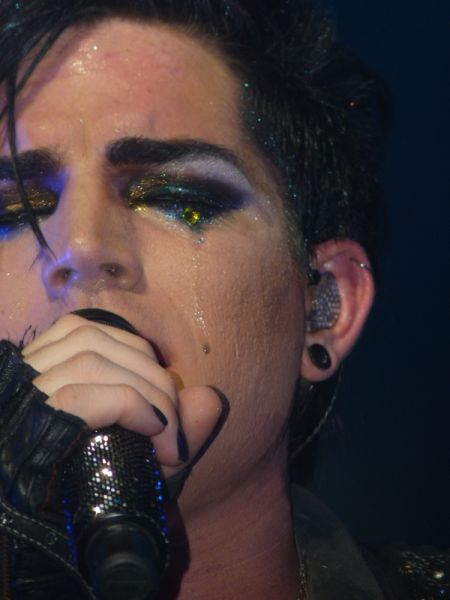 17/12
Fonte: Adam Lambert TV
