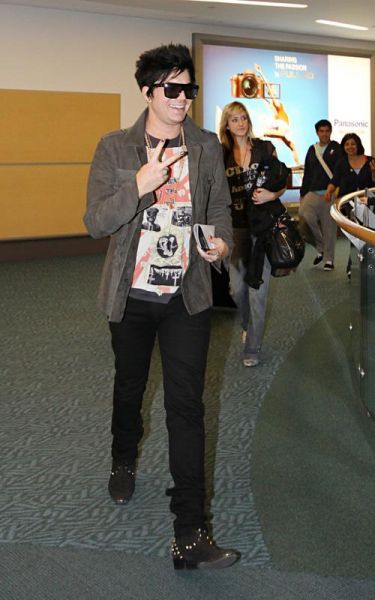 adam-lambert-040710-7.jpg